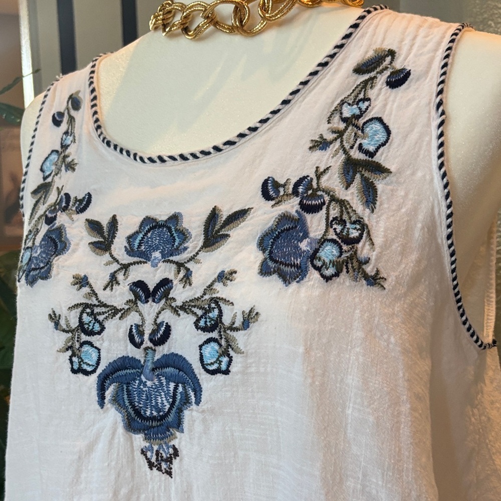 SOLD - Picture 3 of 11